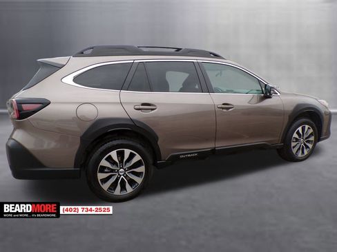 Used 2023 Subaru Outback Limited image 6