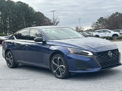 Certified 2023 Nissan Altima 2.5 SR image 30