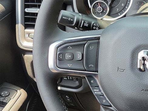 New 2025 RAM 1500 Big Horn image 4