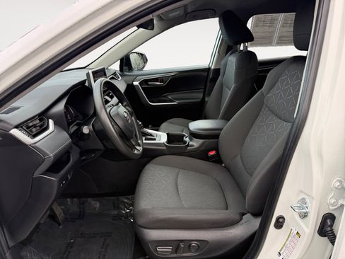 Used 2024 Toyota RAV4 XLE image 10