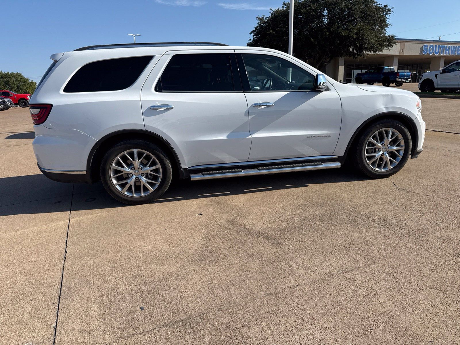 Used 2015 Dodge Durango Citadel w/ Technology Group RWD image 8