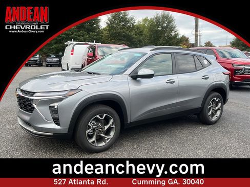 New 2026 Chevrolet Trax LT w/ Driver Confidence Package image 1