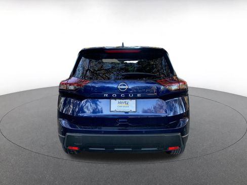 Used 2025 Nissan Rogue SV image 6
