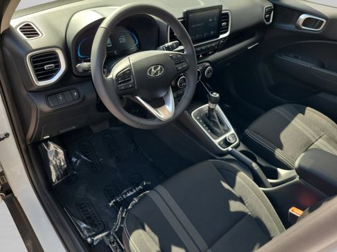 New 2026 Hyundai Venue SEL image 19