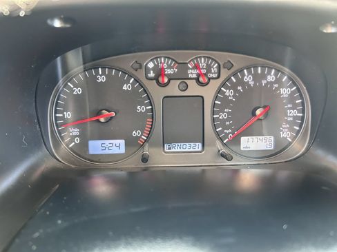 Used 2000 Volkswagen Eurovan MV FWD image 19