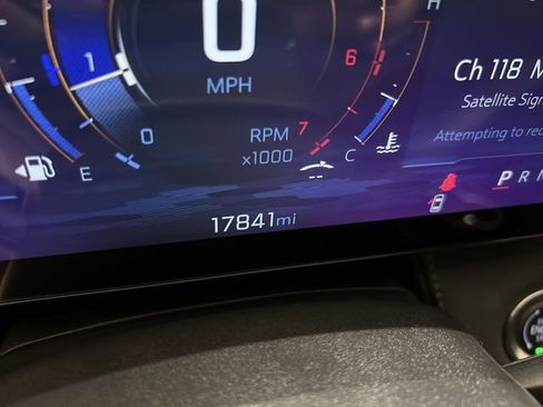 Certified 2025 Chevrolet Equinox LT w/ Convenience Package II image 11