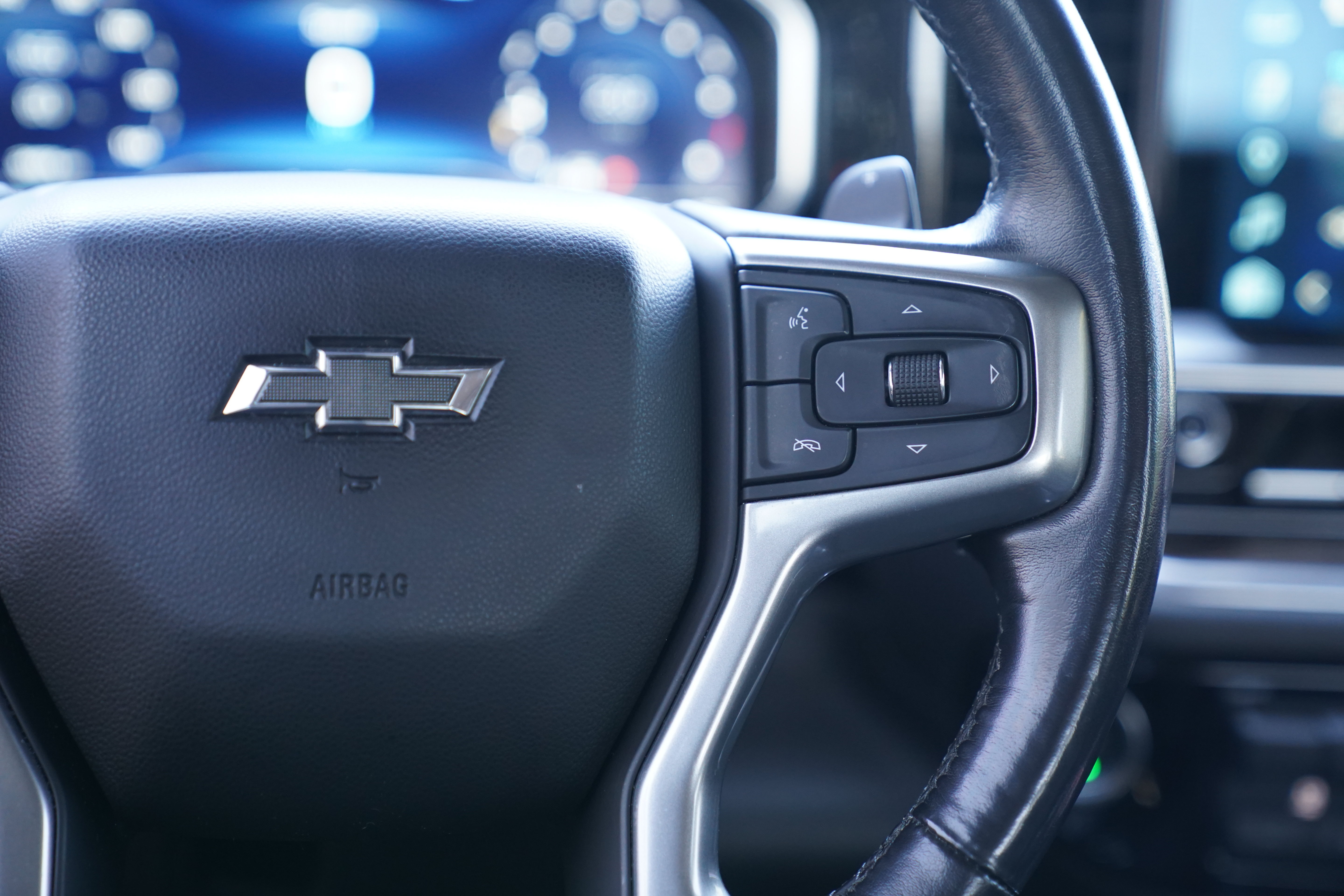 Used 2022 Chevrolet Silverado 1500 RST AWD/4WD image 19
