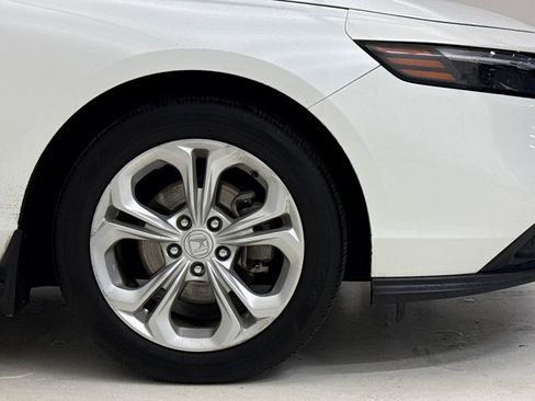 Used 2023 Honda Accord LX image 6
