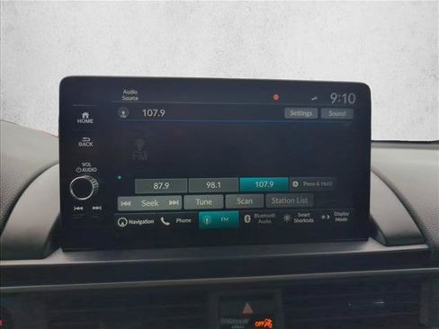 Used 2025 Honda Pilot Elite image 15