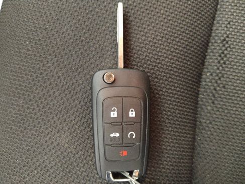 Used 2016 Chevrolet Cruze LT FWD image 32