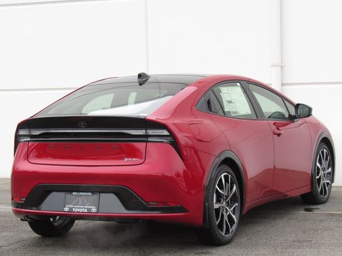 New 2026 Toyota Prius XSE image 6