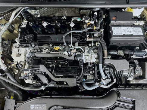 Used 2025 Toyota Corolla LE image 32