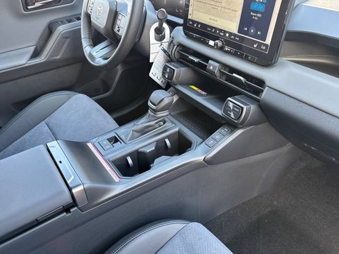 New 2026 Toyota RAV4 XSE AWD/4WD image 18
