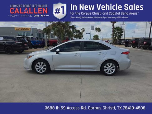 Used 2024 Toyota Corolla LE FWD image 11