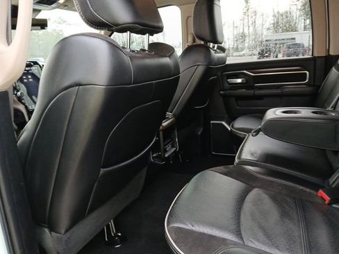 Used 2022 RAM 3500 Laramie image 17