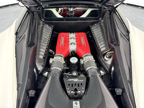 Used 2010 Ferrari 458 Italia Coupe RWD image 24