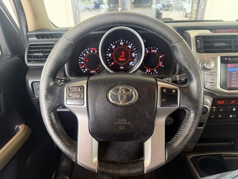 Used 2013 Toyota 4Runner Limited image 20