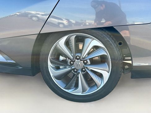 Used 2018 Honda Clarity Sedan image 11