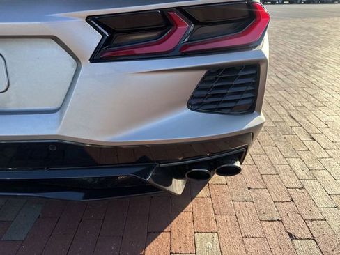 Used 2022 Chevrolet Corvette Stingray Preferred Cpe w/ Z51 Performance Package RWD image 12