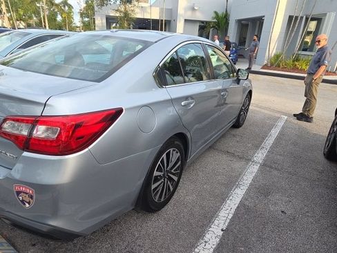 Used 2019 Subaru Legacy 2.5i w/ Alloy Wheel Package AWD/4WD image 3