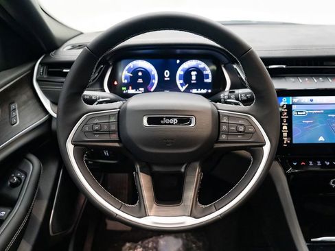 New 2026 Jeep Grand Cherokee L Limited AWD/4WD image 15