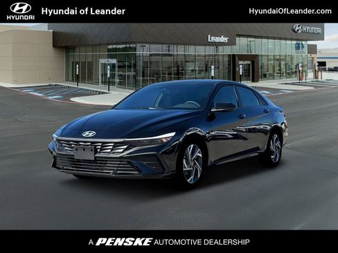 New 2025 Hyundai Elantra SEL image 1