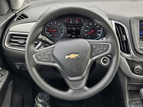 Used 2023 Chevrolet Equinox LS image 13