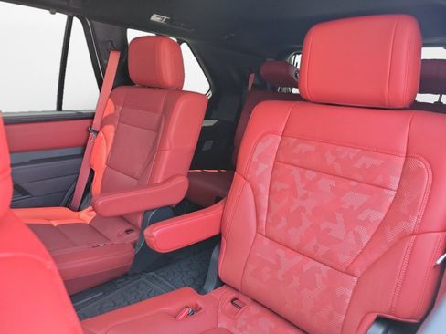 Used 2025 Toyota Sequoia TRD Pro AWD/4WD image 12