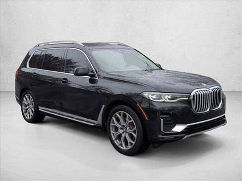 Used 2022 BMW X7 xDrive40i w/ Executive Package image 3