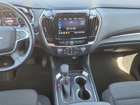 Used 2021 Chevrolet Traverse LT AWD/4WD image 11