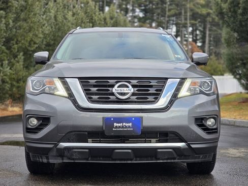Used 2017 Nissan Pathfinder SL image 2