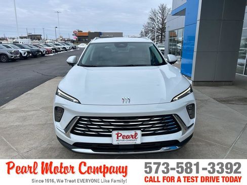 New 2026 Buick Envision Preferred image 2