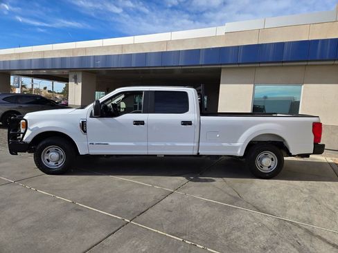Used 2021 Ford F350 XL image 3