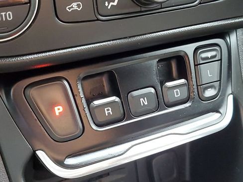 Used 2021 GMC Terrain SLT w/ LPO, Floor Liner Package FWD image 19