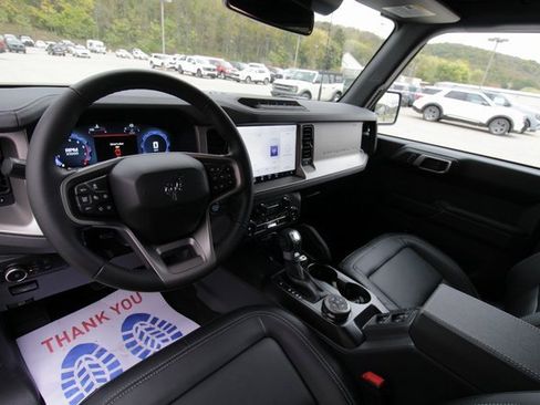 New 2025 Ford Bronco Outer Banks w/ Sasquatch Package image 5