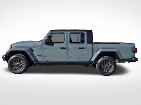 New 2026 Jeep Gladiator Sport AWD/4WD image 17