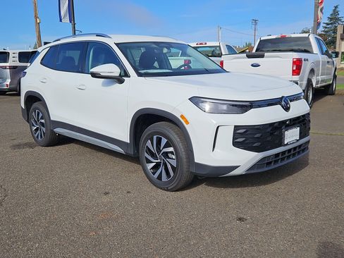 New 2025 Volkswagen Tiguan S image 7