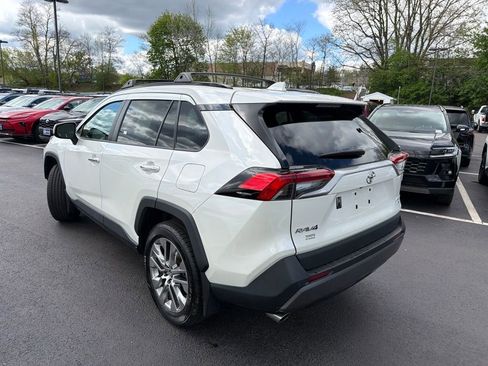 Used 2021 Toyota RAV4 Limited AWD/4WD image 8