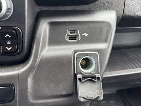 Used 2023 RAM ProMaster 2500 FWD image 26
