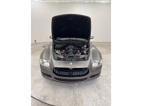 Used 2010 Maserati Quattroporte S image 9