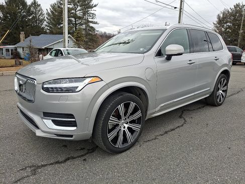 Certified 2023 Volvo XC90 T8 Plus w/ Protection Package Premier image 3