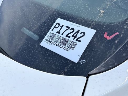 Used 2023 Genesis GV80 3.5T w/ Advanced Package image 11