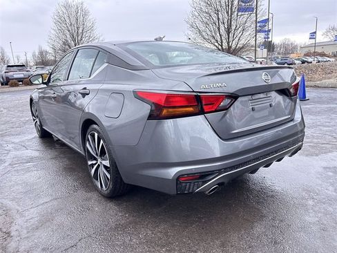 Used 2022 Nissan Altima 2.5 SR image 9