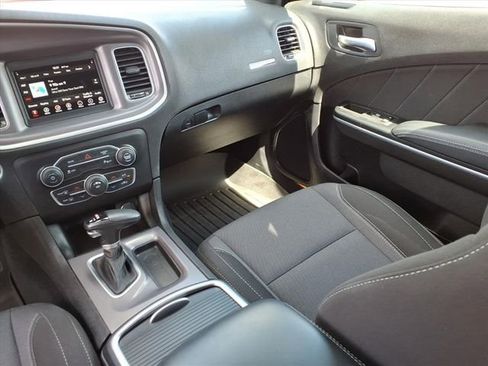 Used 2022 Dodge Charger SXT w/ Driver Convenience Group image 27