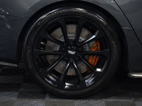 Used 2016 Cadillac CTS V w/ Luxury Package RWD image 55