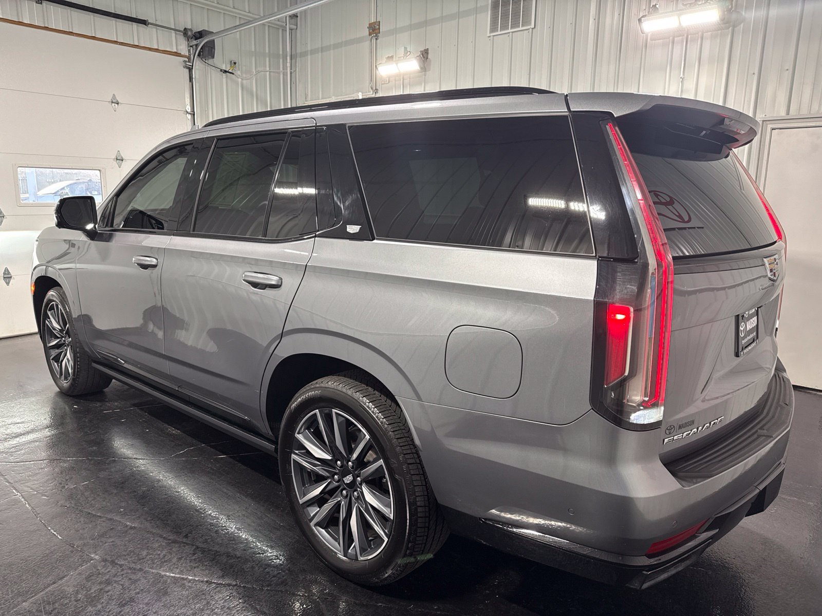 Used 2021 Cadillac Escalade Sport w/ Driver Assist Tech Package AWD/4WD image 2
