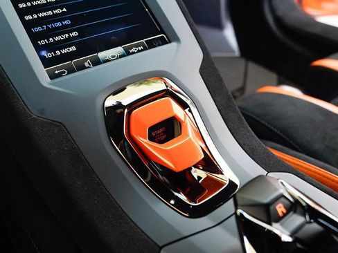 Used 2022 Lamborghini Huracan STO image 65