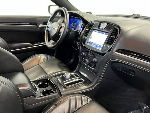 Certified 2023 Chrysler 300 C image 14