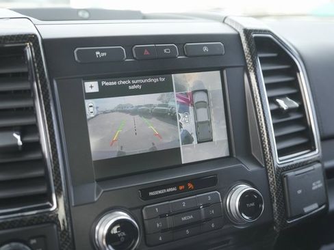 Used 2018 Ford F150 Lariat w/ Equipment Group 502A Luxury image 30