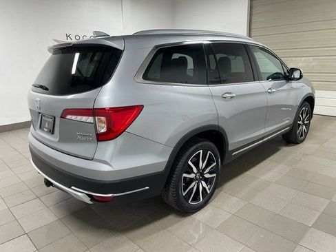 Used 2021 Honda Pilot Touring image 8